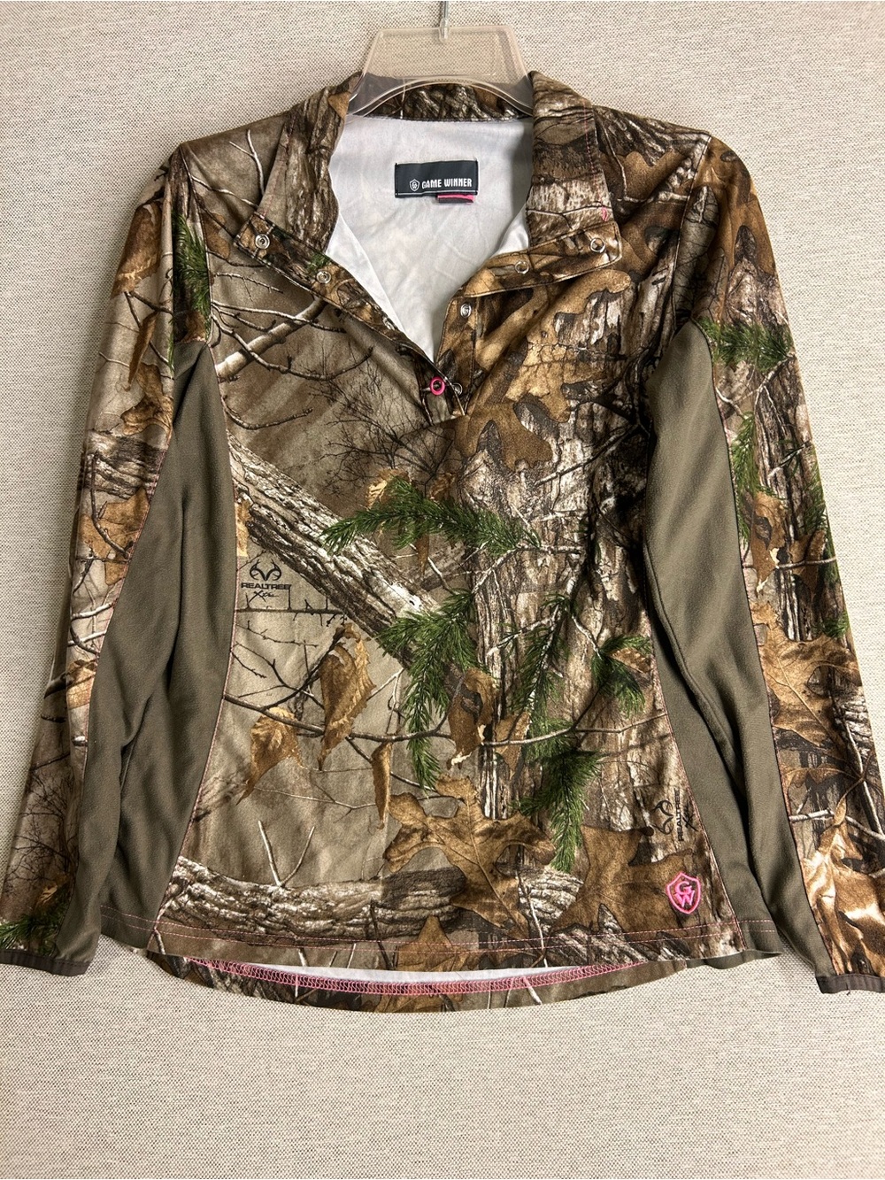Game Winner Women’s Camo Hunting Pullover Jacket - Brown/Green